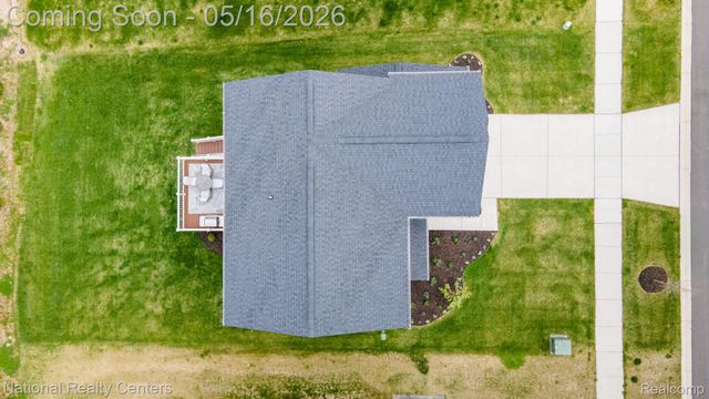 257 Sandhill Court, White Lake Charter Township, MI 48386
