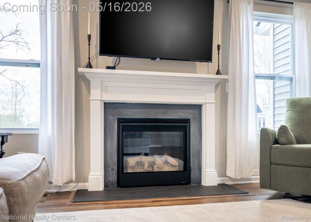 257 Sandhill Court, White Lake Charter Township, MI 48386