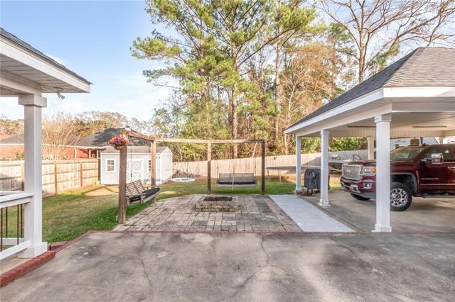 1624 Silver Creek Drive, Saraland, AL 36571