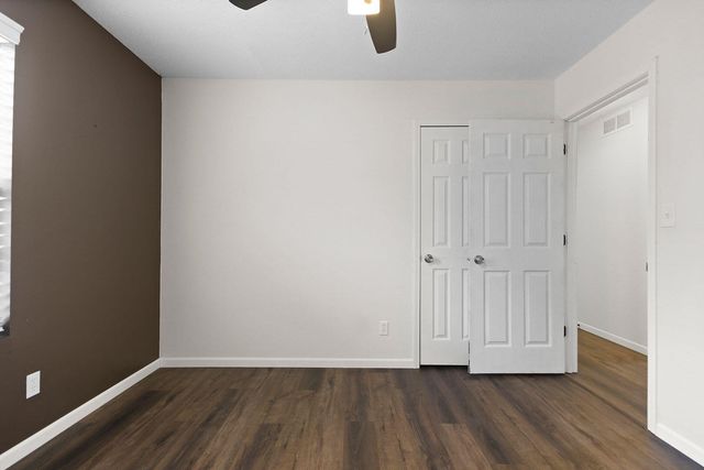 4804 ORCHARD LN, Columbia, MO 65202