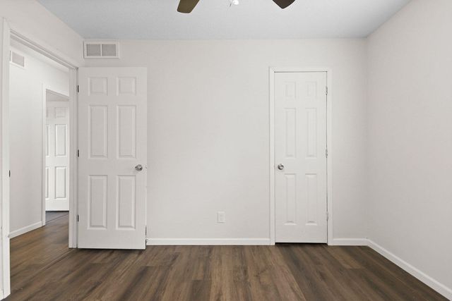 4804 ORCHARD LN, Columbia, MO 65202