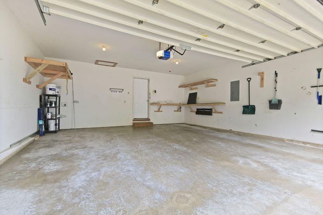 4804 ORCHARD LN, Columbia, MO 65202