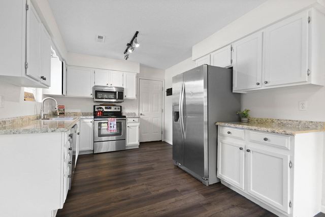 4804 ORCHARD LN, Columbia, MO 65202