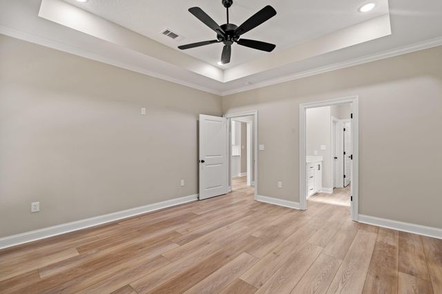 84 Riviera Dr., Hattiesburg, MS 39402