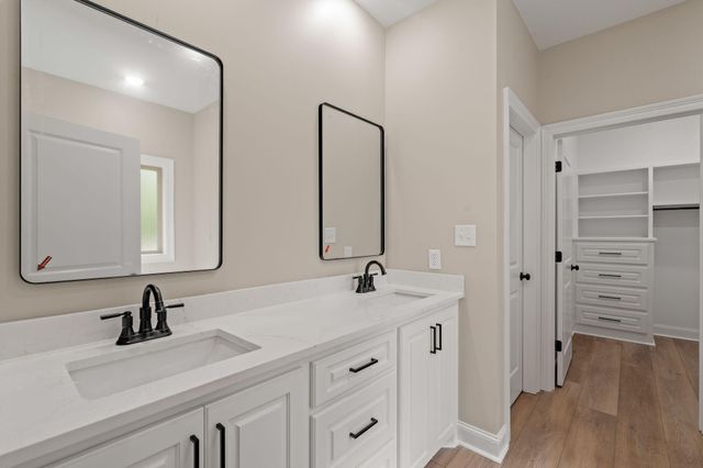 84 Riviera Dr., Hattiesburg, MS 39402