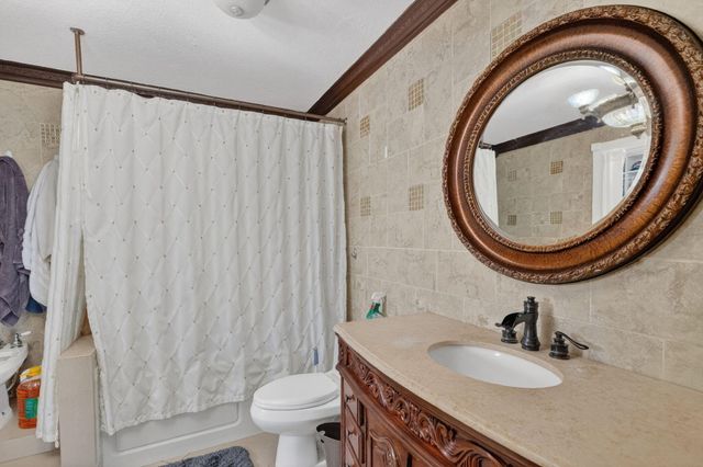 9511 SW 49 Street, Cooper City, FL 33328