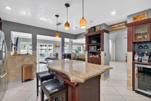 9511 SW 49 Street, Cooper City, FL 33328