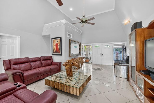 9511 SW 49 Street, Cooper City, FL 33328