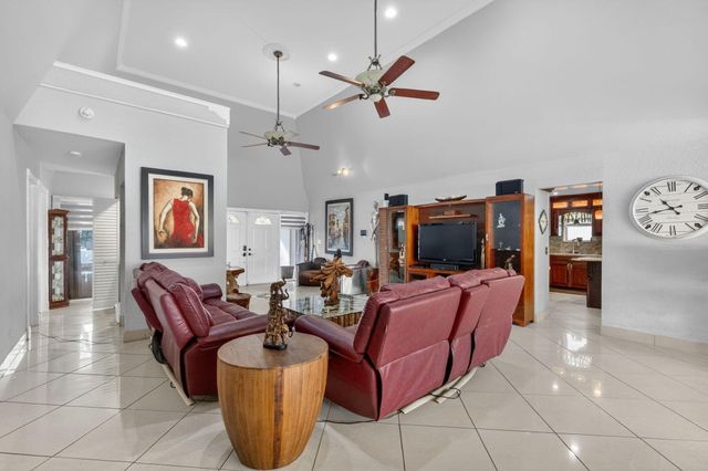 9511 SW 49 Street, Cooper City, FL 33328