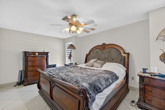 9511 SW 49 Street, Cooper City, FL 33328