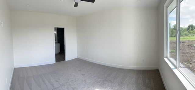 273 S Sycamore Dr, Valley Center, KS 67147