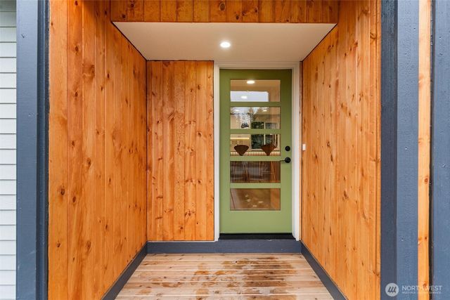 32616 36th Avenue SW, Federal Way, WA 98023