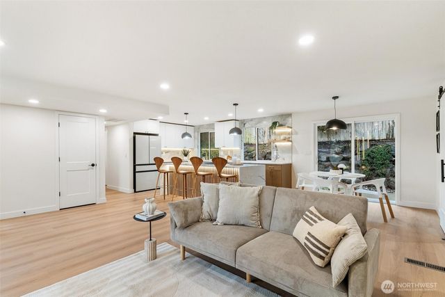 32616 36th Avenue SW, Federal Way, WA 98023