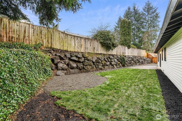32616 36th Avenue SW, Federal Way, WA 98023