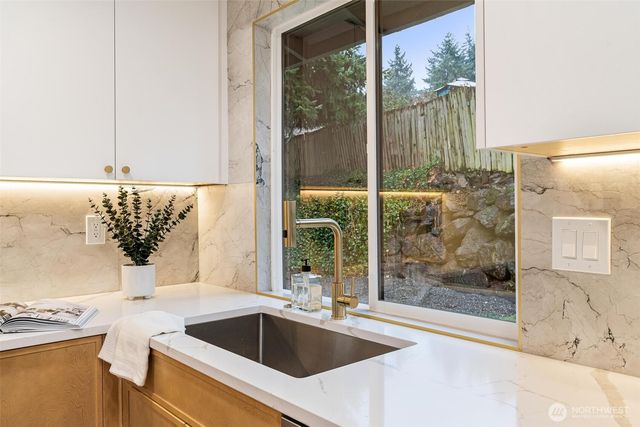 32616 36th Avenue SW, Federal Way, WA 98023