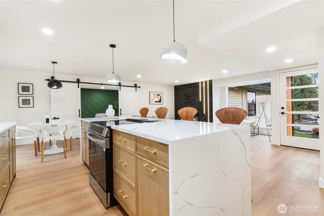 32616 36th Avenue SW, Federal Way, WA 98023