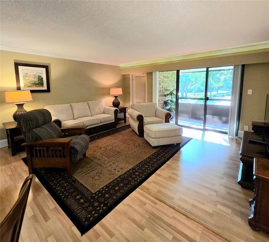 36750 US HIGHWAY 19 N 11-210, Palm Harbor, FL 34683