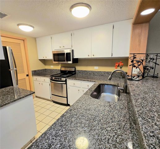 36750 US HIGHWAY 19 N 11-210, Palm Harbor, FL 34683