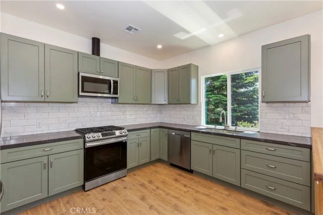 26182 Sky Ridge Drive, Twin Peaks, CA 92391