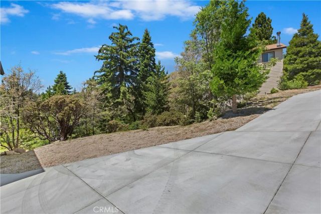 26182 Sky Ridge Drive, Twin Peaks, CA 92391