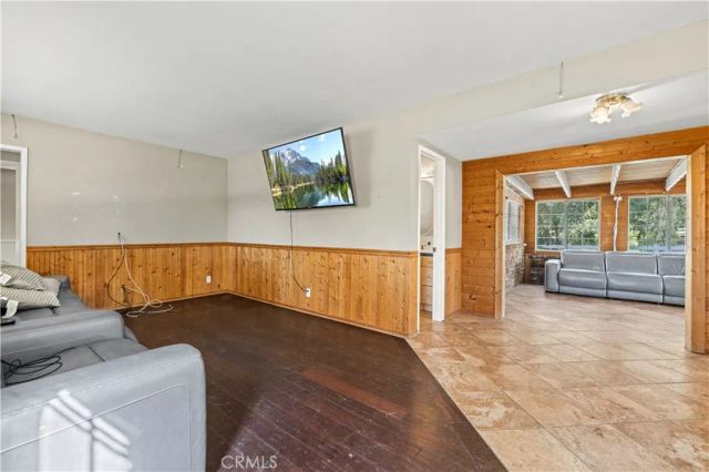 32651 Teller Avenue, Agua Dulce, CA 91390