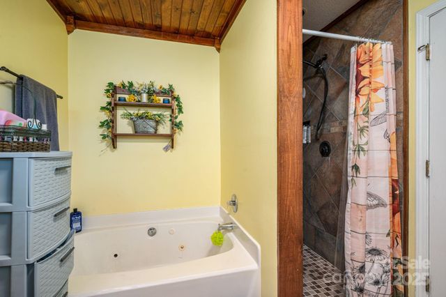 845 Meadow Hill Court, Lincolnton, NC 28092