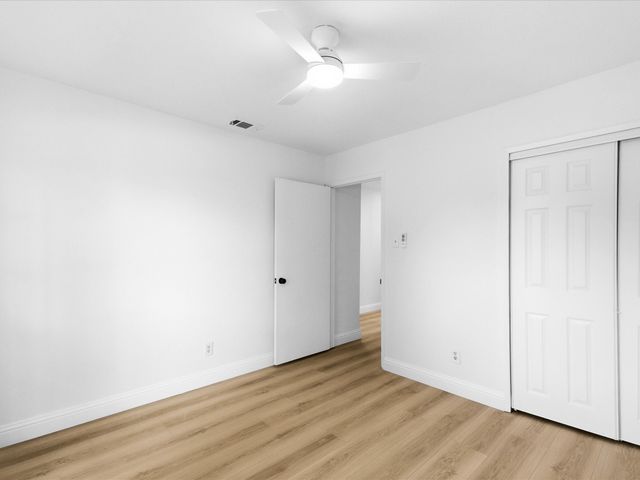 1926 Rambling Ridge Lane, Carrollton, TX 75007
