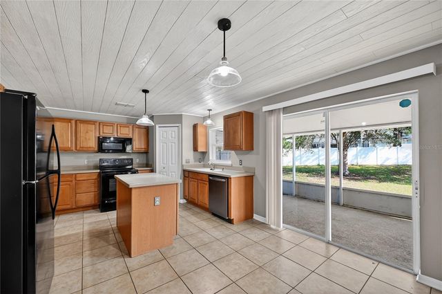 15536 MERLIN AVENUE, Mascotte, FL 34753