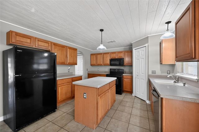 15536 MERLIN AVENUE, Mascotte, FL 34753