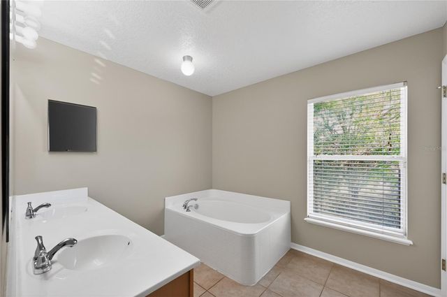 15536 MERLIN AVENUE, Mascotte, FL 34753
