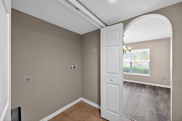 15536 MERLIN AVENUE, Mascotte, FL 34753
