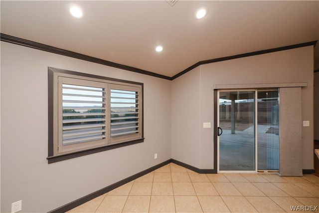 3374 Roma Road, Kingman, AZ 86401