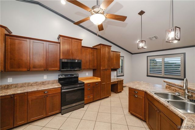 3374 Roma Road, Kingman, AZ 86401