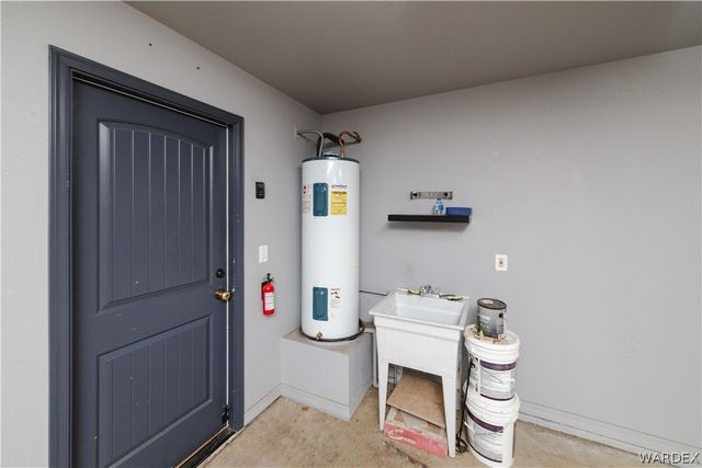 3374 Roma Road, Kingman, AZ 86401