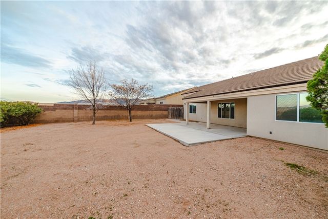 3374 Roma Road, Kingman, AZ 86401