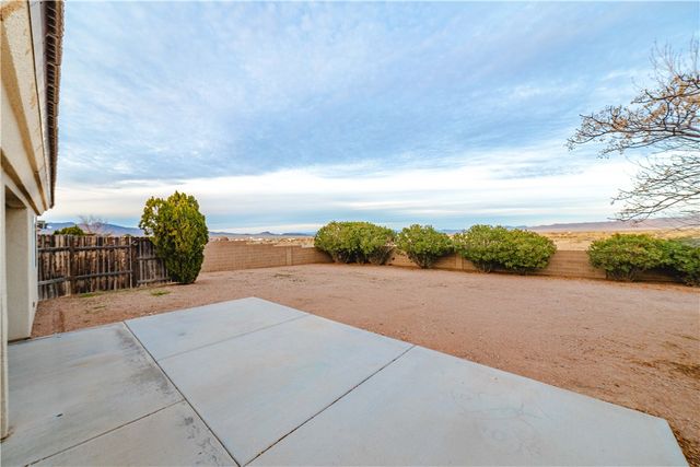 3374 Roma Road, Kingman, AZ 86401