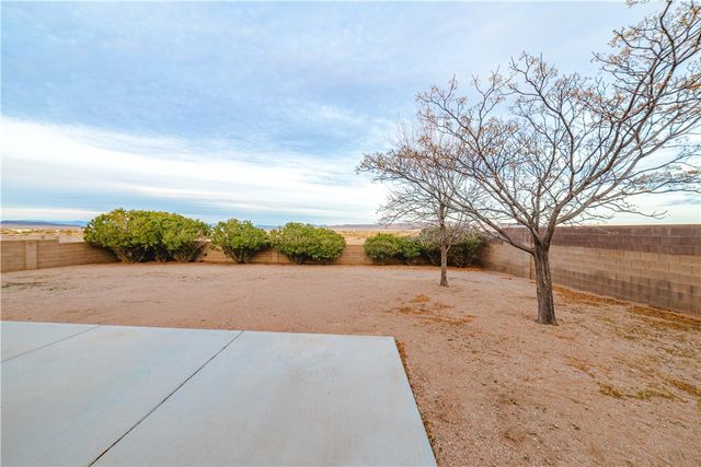 3374 Roma Road, Kingman, AZ 86401