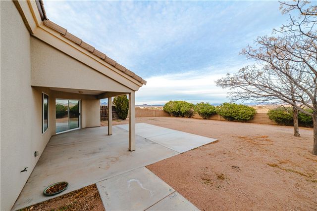 3374 Roma Road, Kingman, AZ 86401