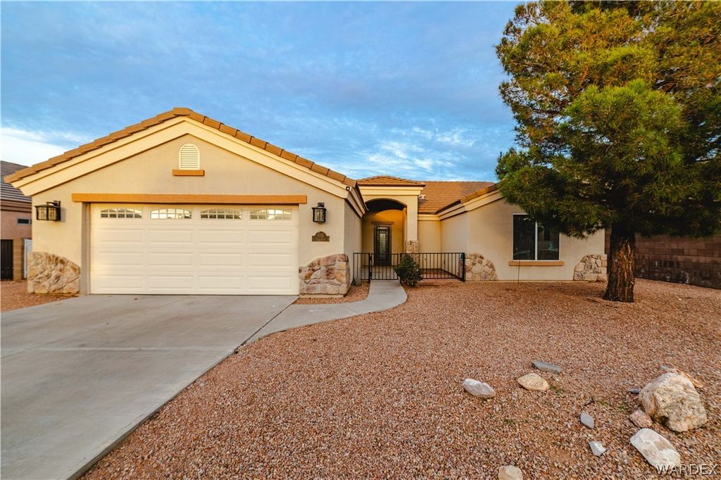 3374 Roma Road, Kingman, AZ 86401