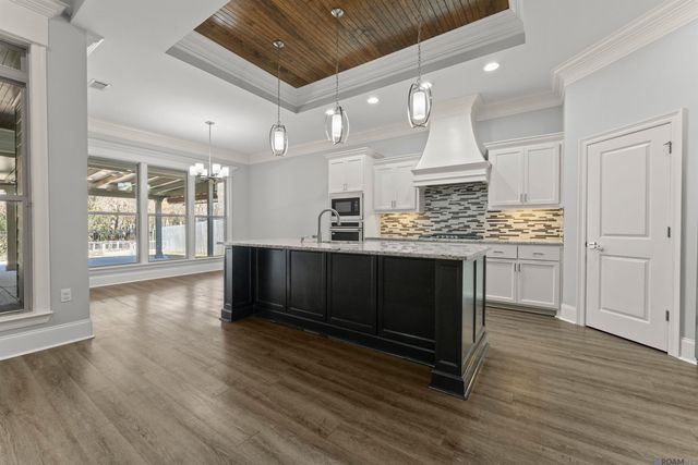 37384 Cypress Hollow Ave, Prairieville, LA 70769