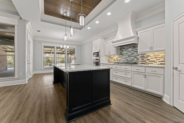 37384 Cypress Hollow Ave, Prairieville, LA 70769