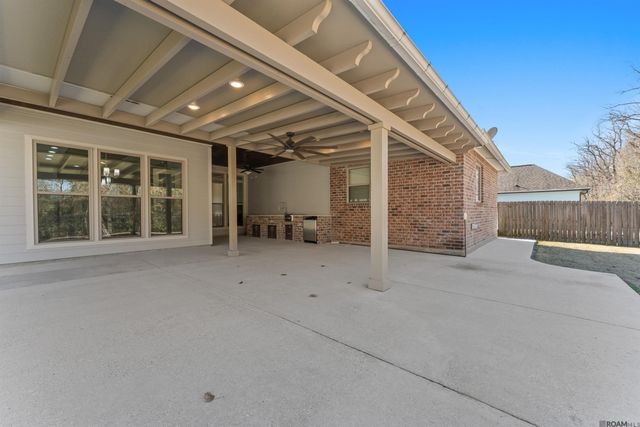 37384 Cypress Hollow Ave, Prairieville, LA 70769