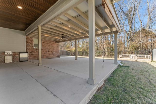 37384 Cypress Hollow Ave, Prairieville, LA 70769