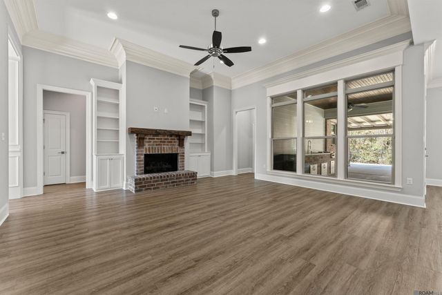 37384 Cypress Hollow Ave, Prairieville, LA 70769