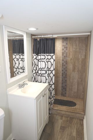 937 E 84th Place, Chicago, IL 60619