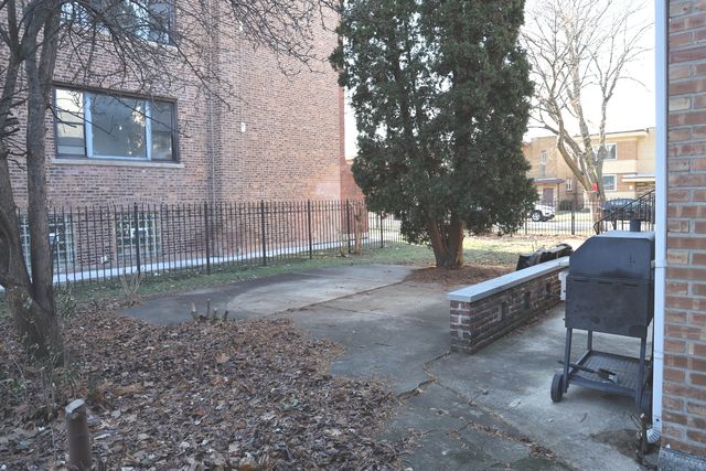 937 E 84th Place, Chicago, IL 60619