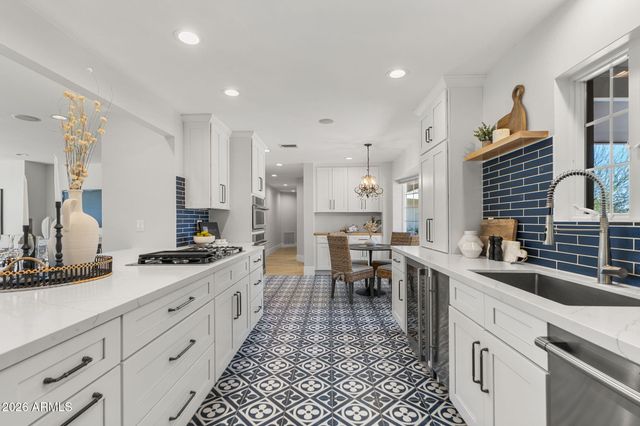 5231 N 42ND Place, Phoenix, AZ 85018