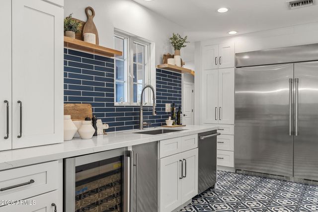 5231 N 42ND Place, Phoenix, AZ 85018