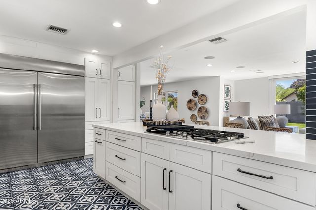 5231 N 42ND Place, Phoenix, AZ 85018