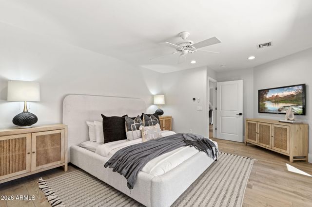 5231 N 42ND Place, Phoenix, AZ 85018